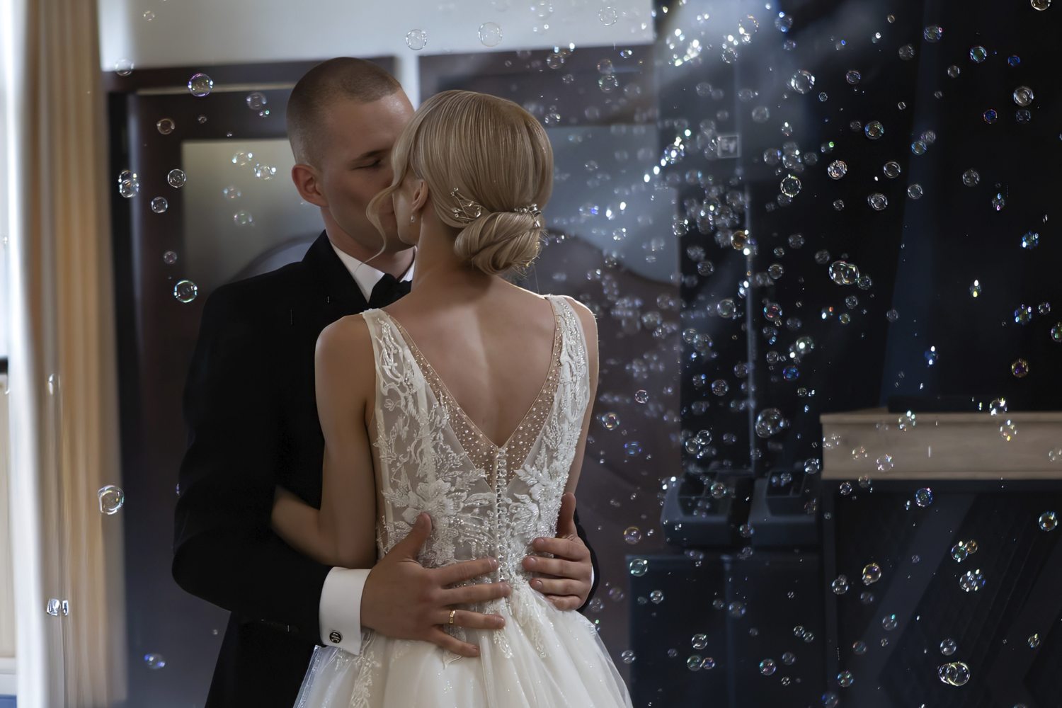 Warm wedding photography in Aberdeen