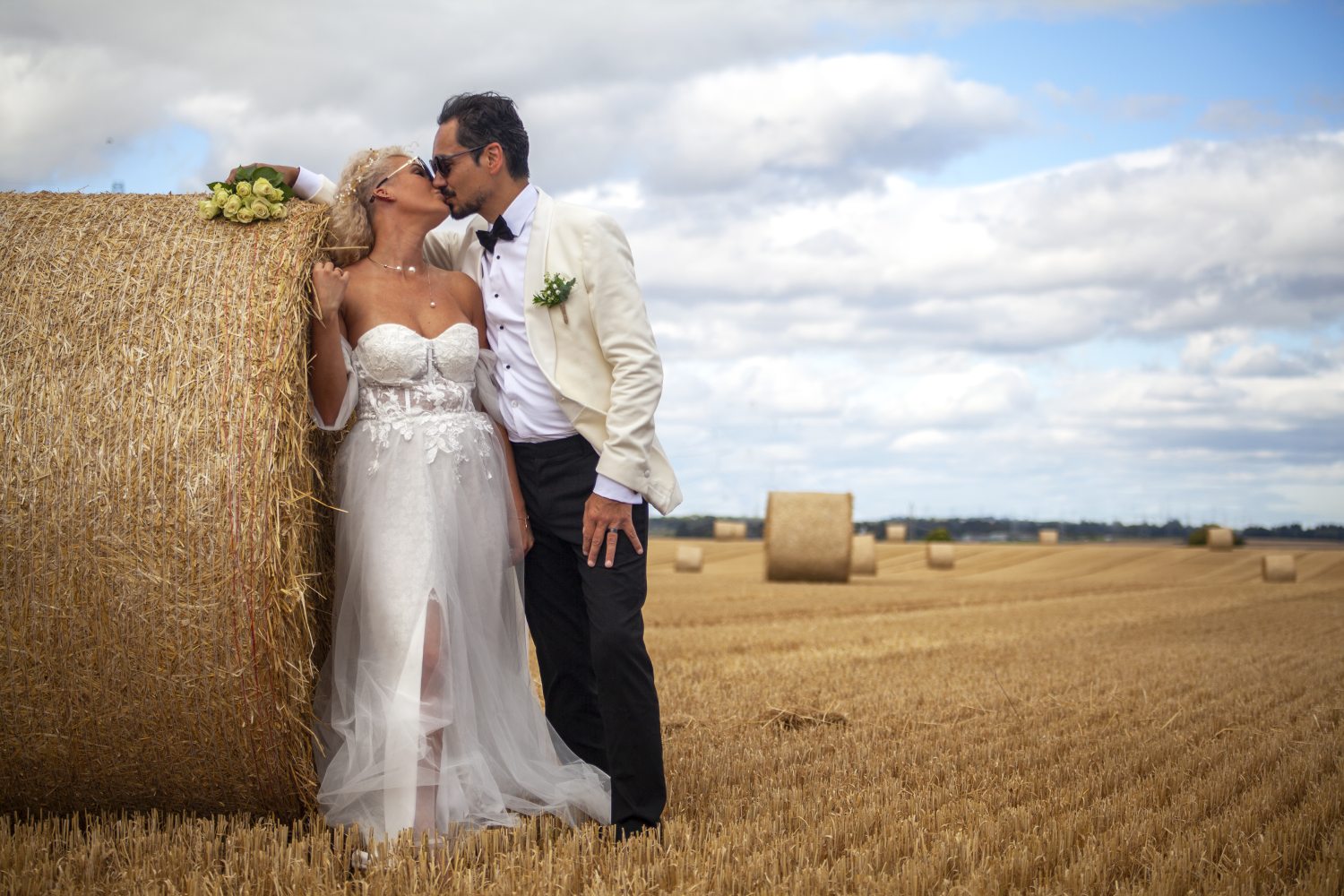 Daniela Tauzowska Aberdeen Wedding Photographer
